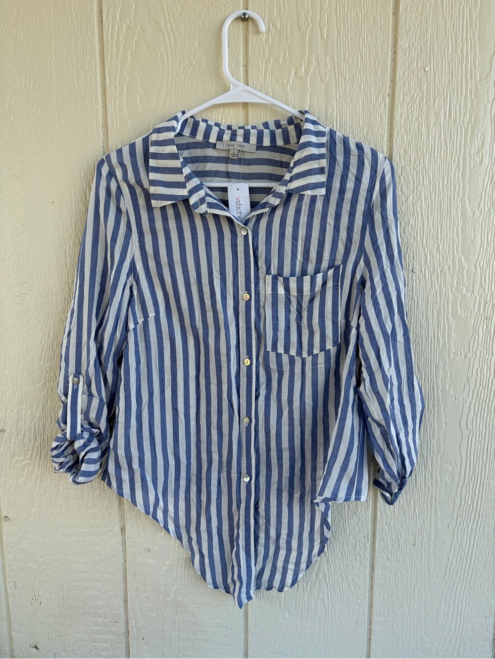 Love Tree Striped Blue & White Button-Front Shirt Size L